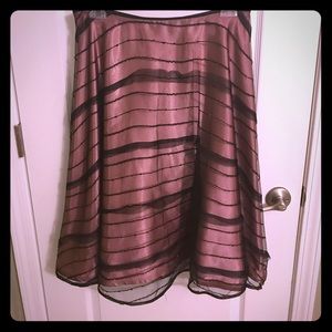 ADRIANNA PAPELL - satinesque skirt w/ lace overlay