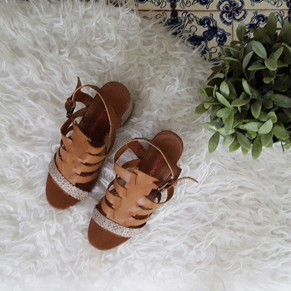 C. Label Shoes - C. LABEL cognac heel sandals