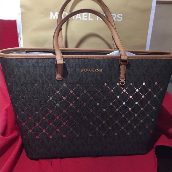 New Michael Kors Violet Brown Large Handbag - Picture 1 of 3