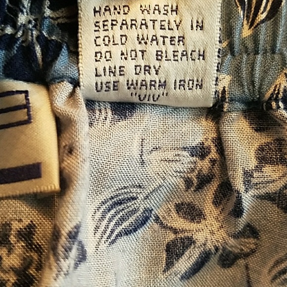 Pret'e Blue Floral Skirt - Picture 6 of 6