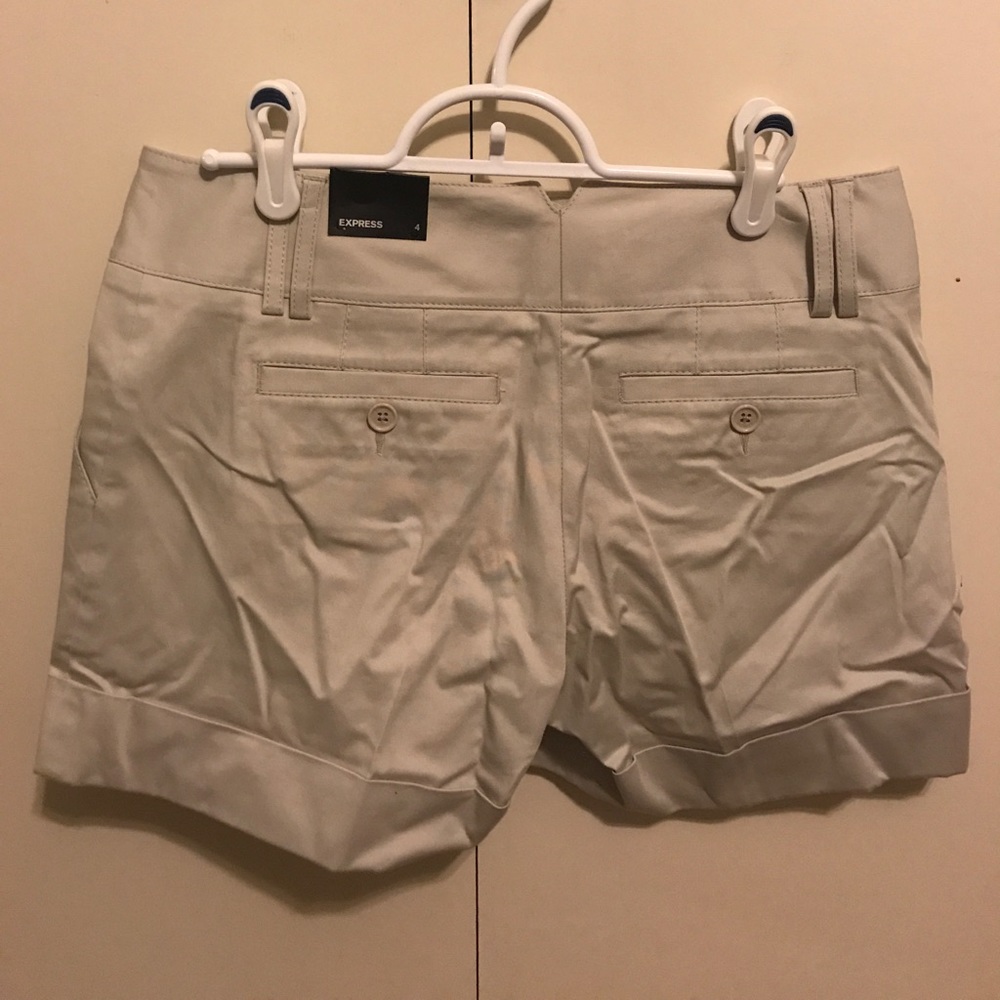 Shorts - Picture 2 of 3
