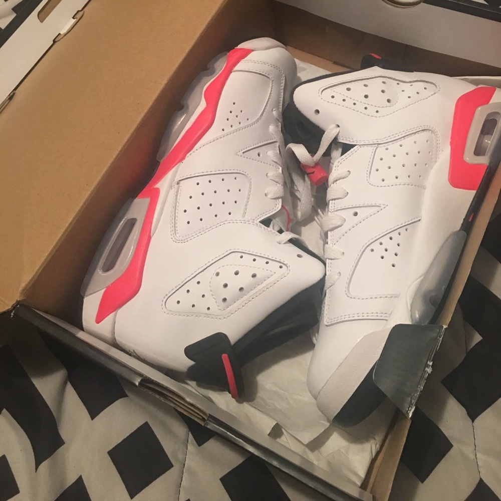 Air Jordan 6 "Infrared"
