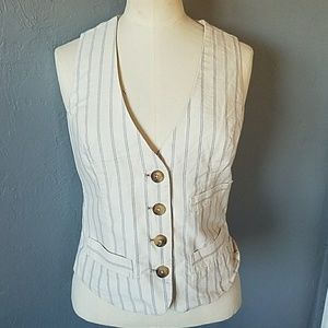 American Eagle vest