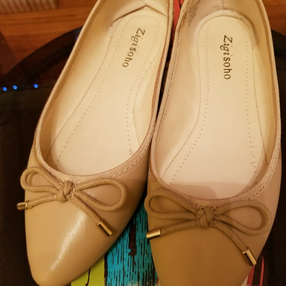 Nude flats