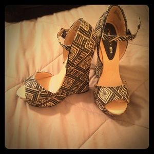 Madden Girl Wedges