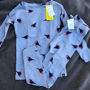 baby Gap girls size 4 pjs