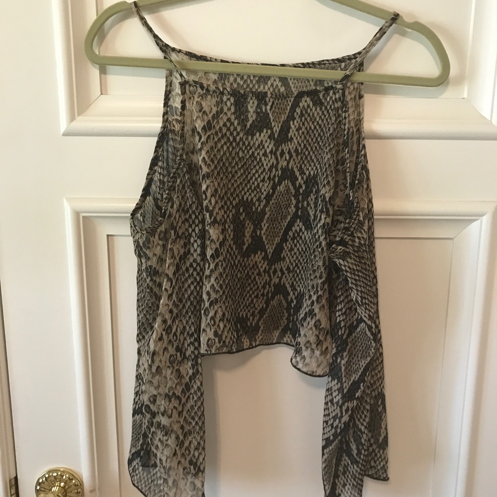 Off the shoulder snake skin design crop top