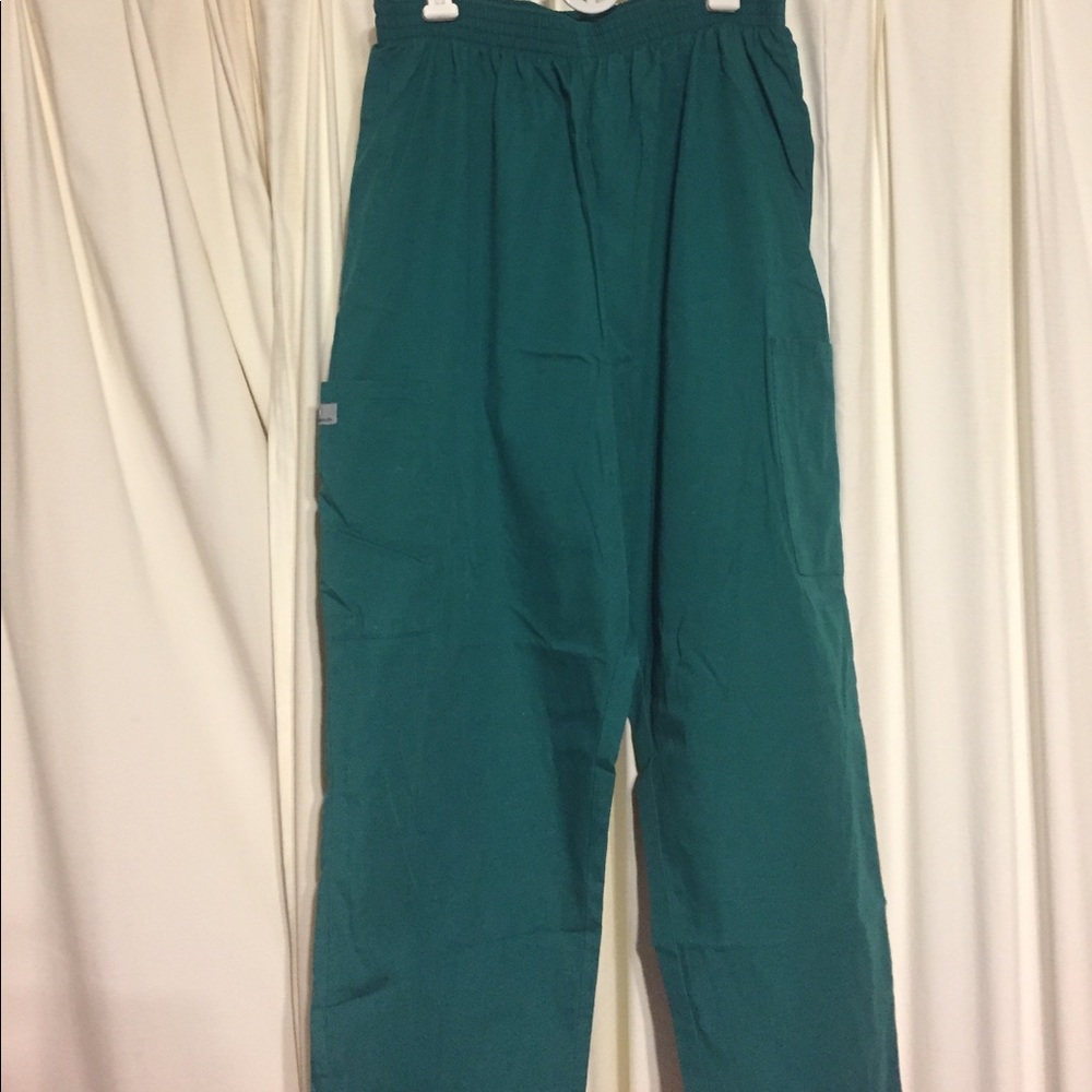 Two pocket scrub bottoms