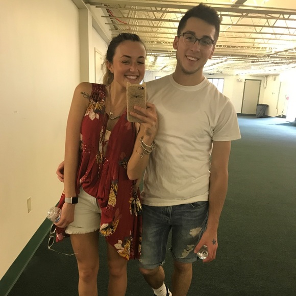 About me! 💘 - Picture 4 of 4