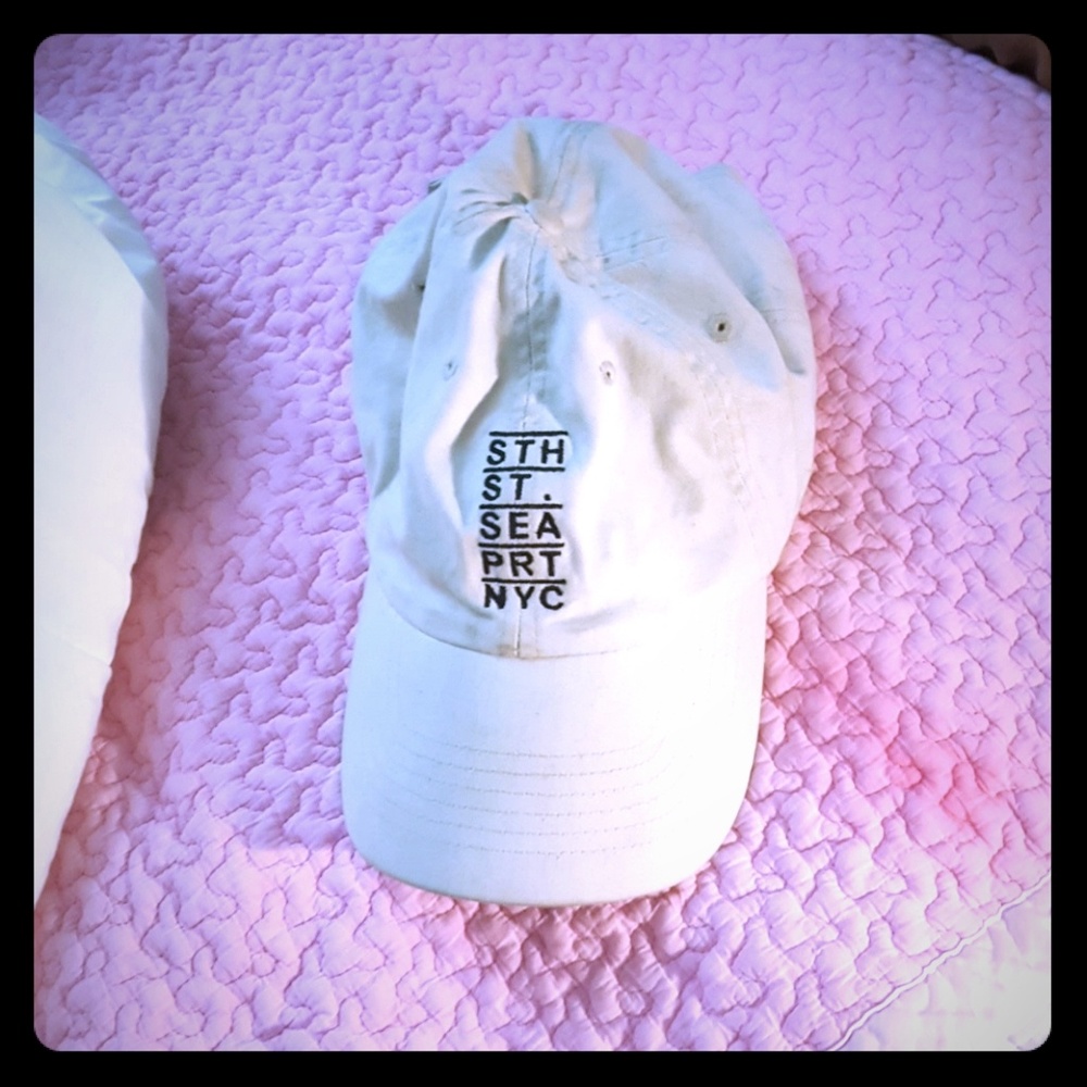 New York city south st. Seaport hat