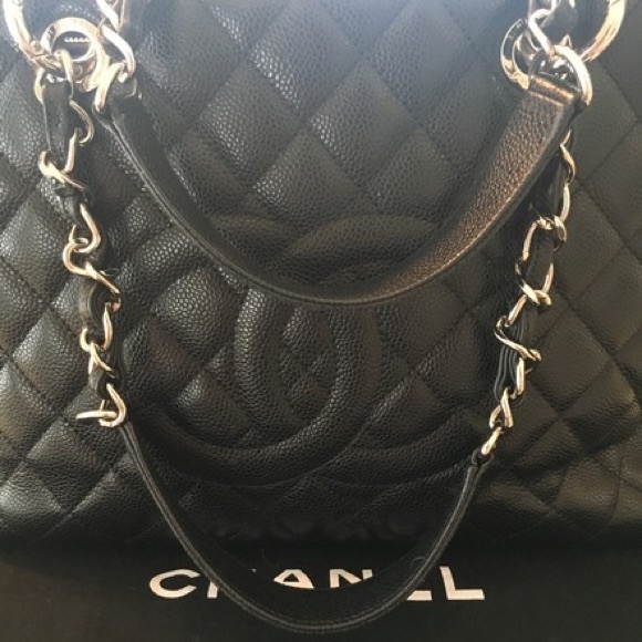 CHANEL GRAND SHOPPING TOTE BAG - Picture 3 of 8
