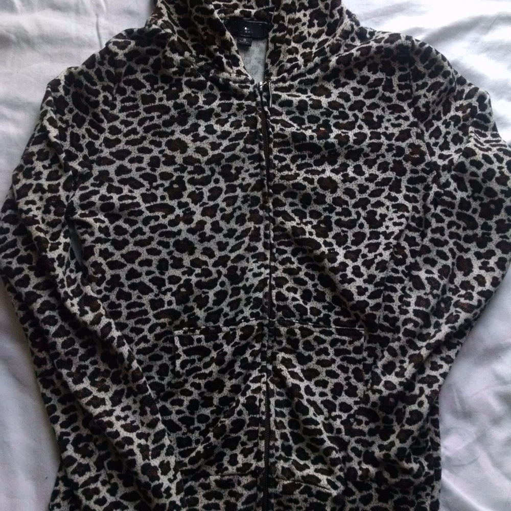 Leopard print hoodie small Iris basic