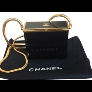 VINTAGE CHANEL ACRYLIC BAG