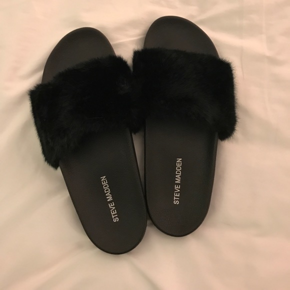 Steve Madden Shoes - Faux fur slides