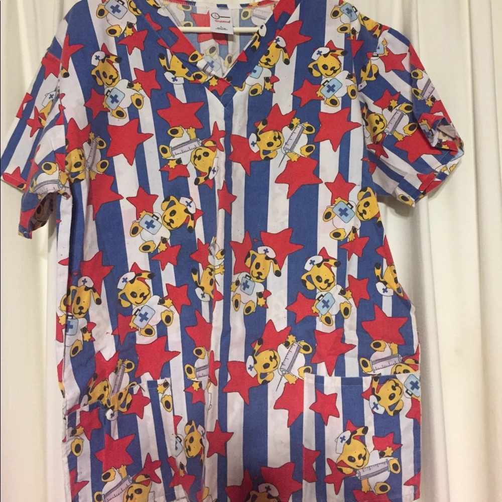 Two pocket scrub top