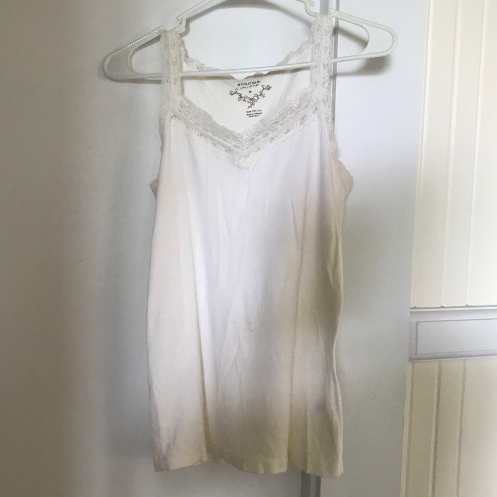 🦄Sonoma Medium Cream w/ Lace Trim Tank