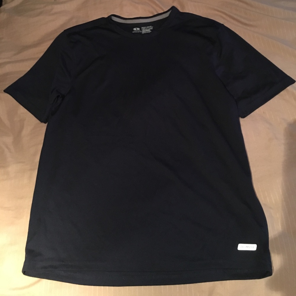 Athletic shirt