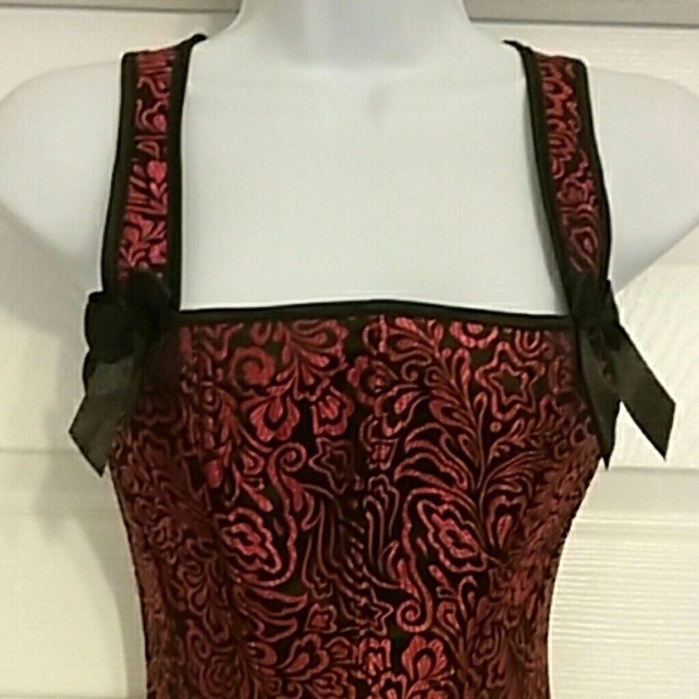 Size small women's corset - Picture 2 of 7