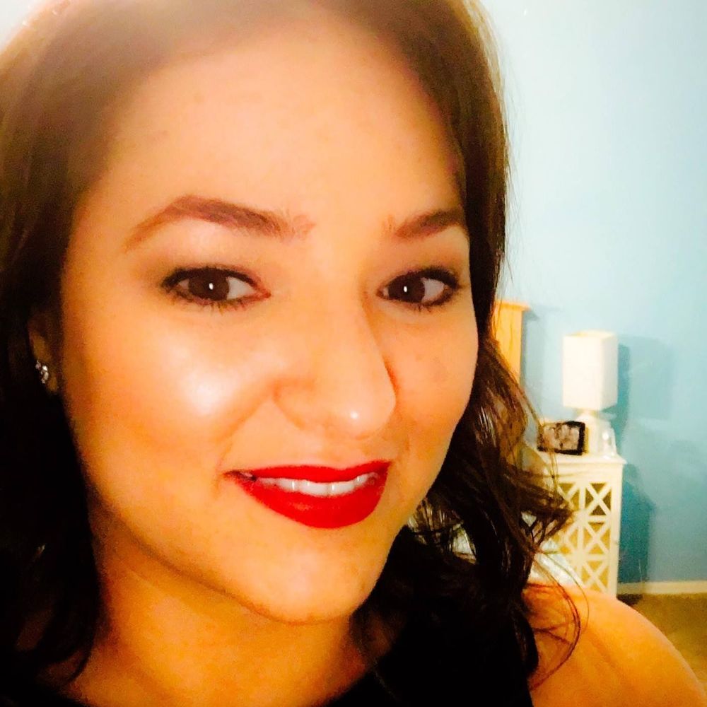 Meet your Posher, Paola