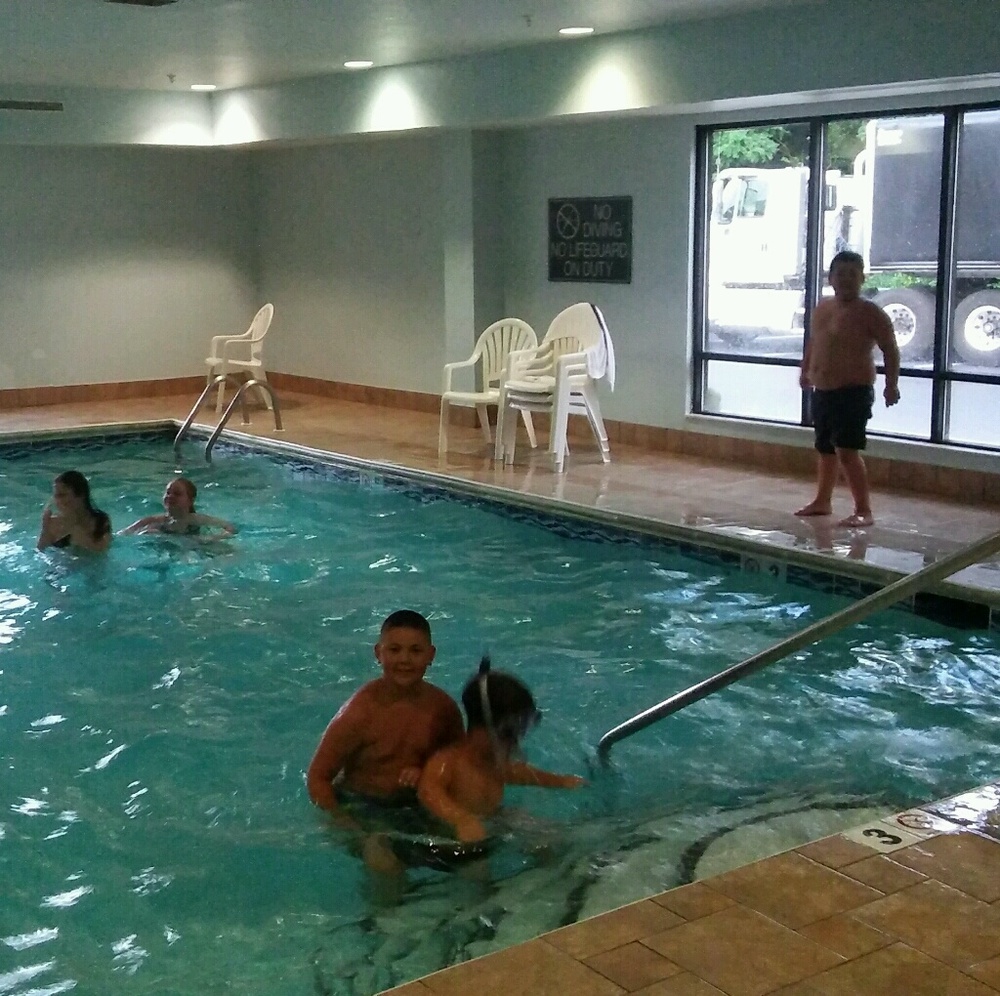 Meet your Posher, Jaspn