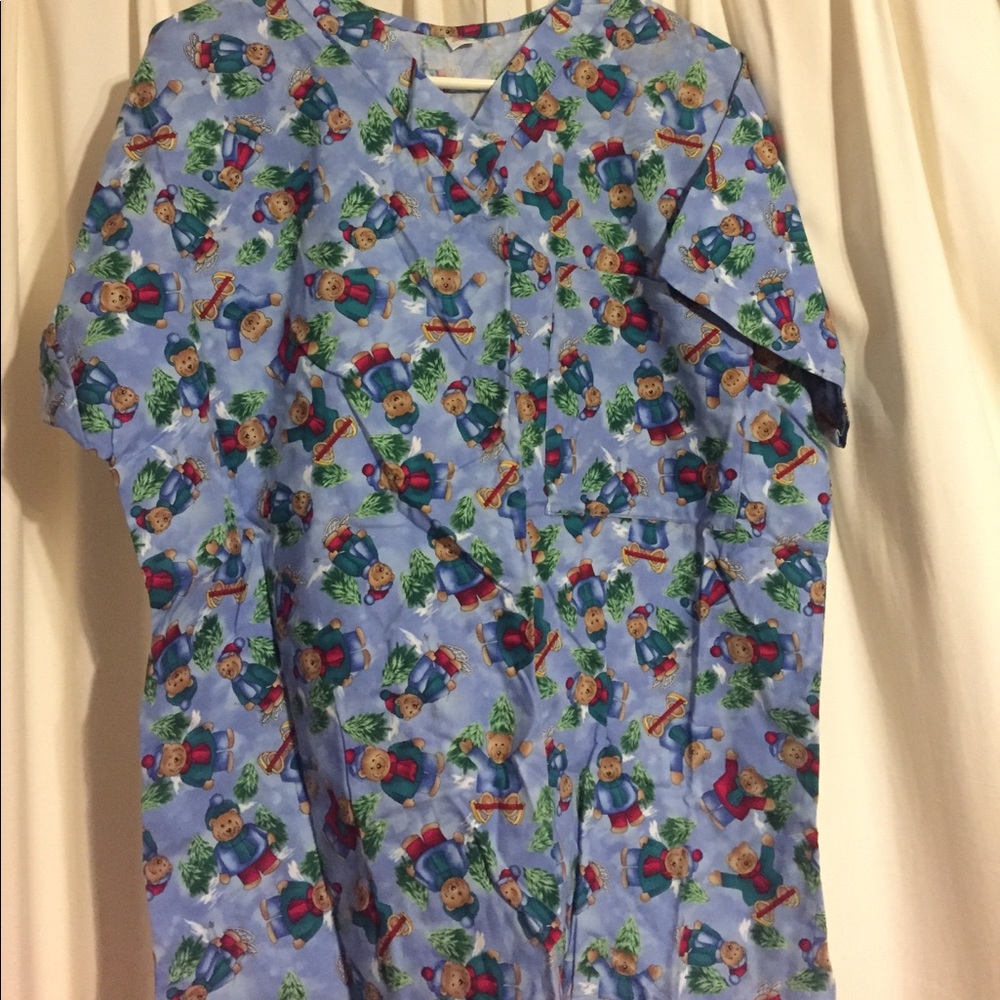 1 pocket scrub top