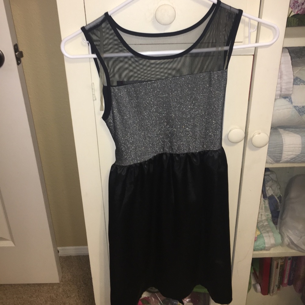 Black sparkly fancy dress kids large