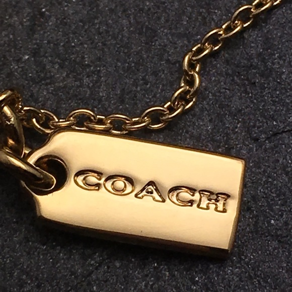 Coach horse and a carriage necklace - Picture 6 of 8