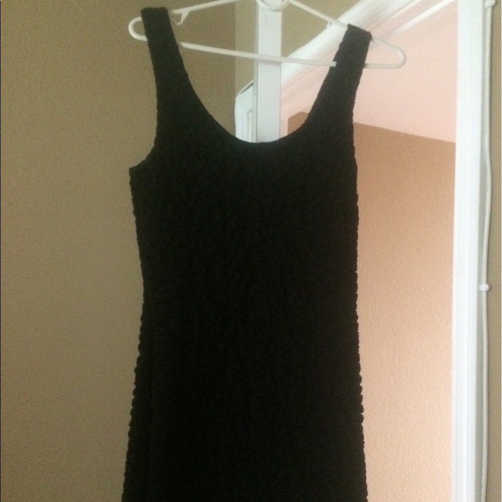 LAST CHANCE BEFORE DONATING!  Classic black dress
