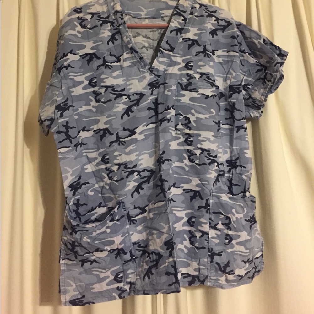 3 pocket scrub top