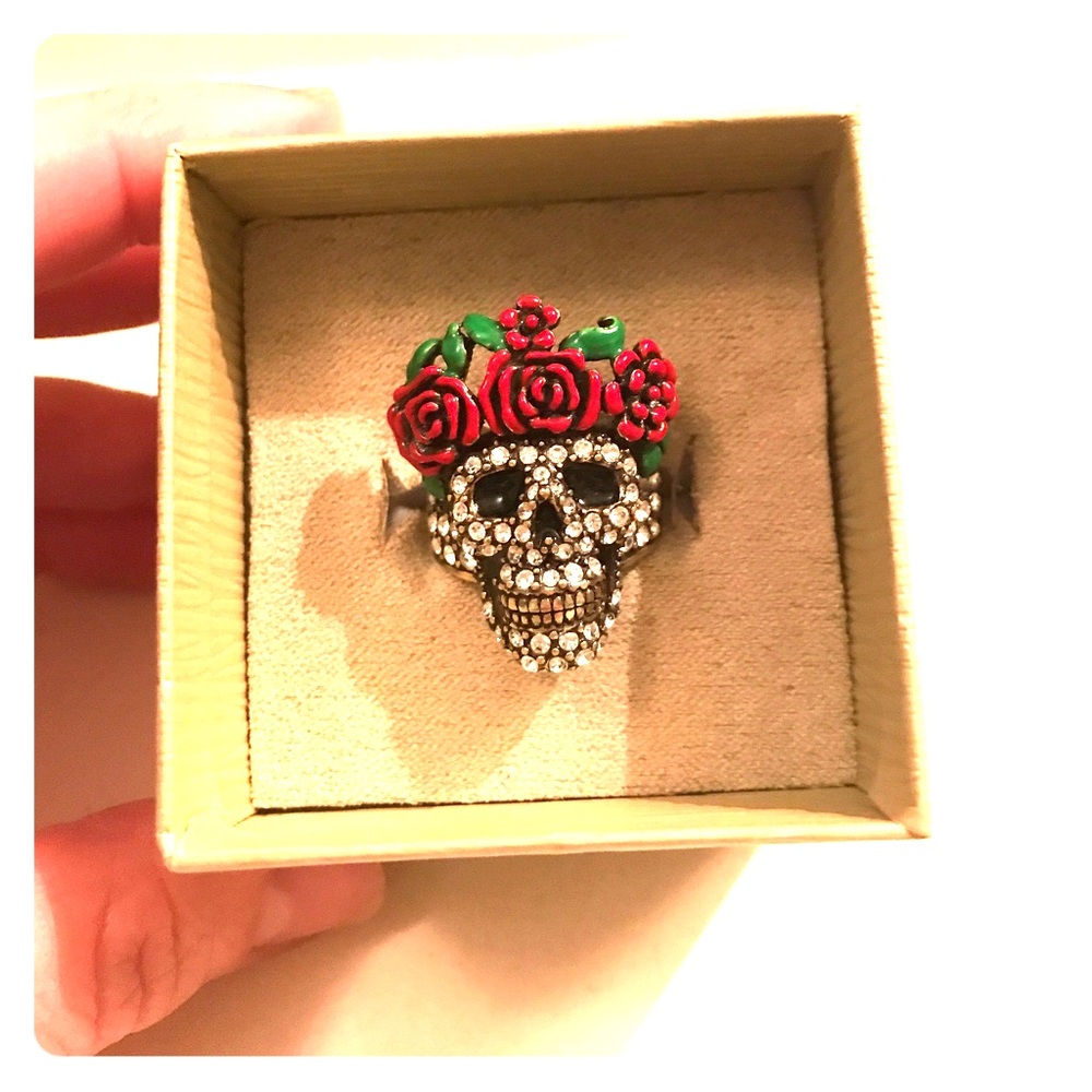 Trendy skull crystal ring (Dia de la muerta)