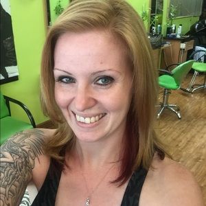 Meet your Posher, Christine