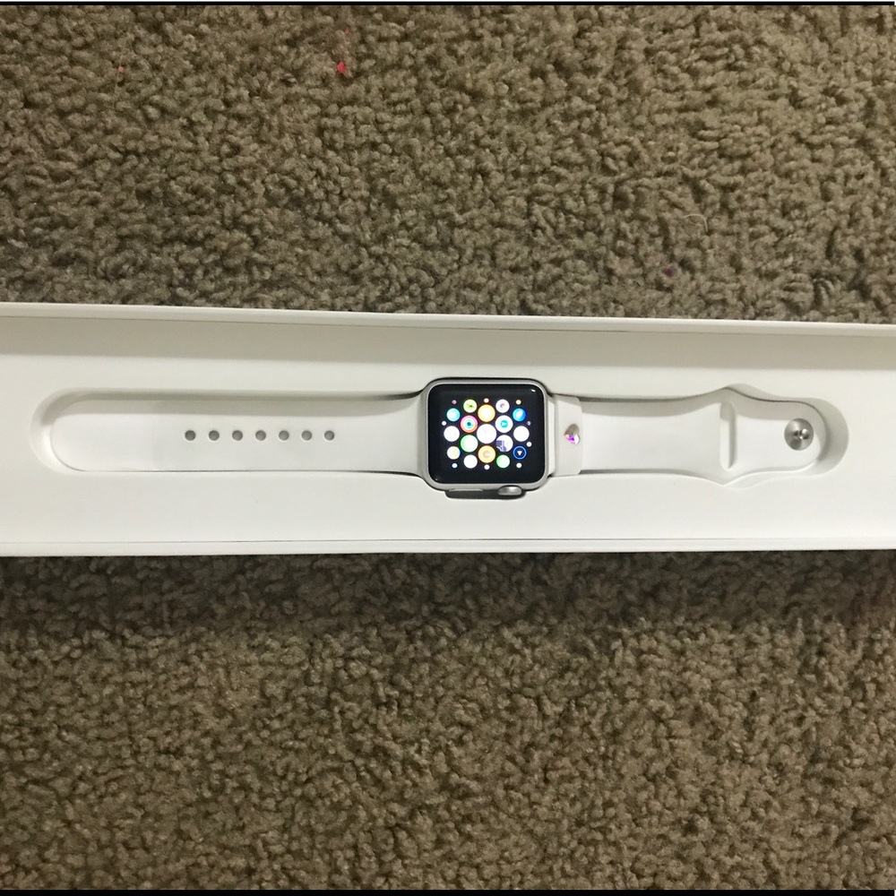 Apple series 1 watch 38MM silver band