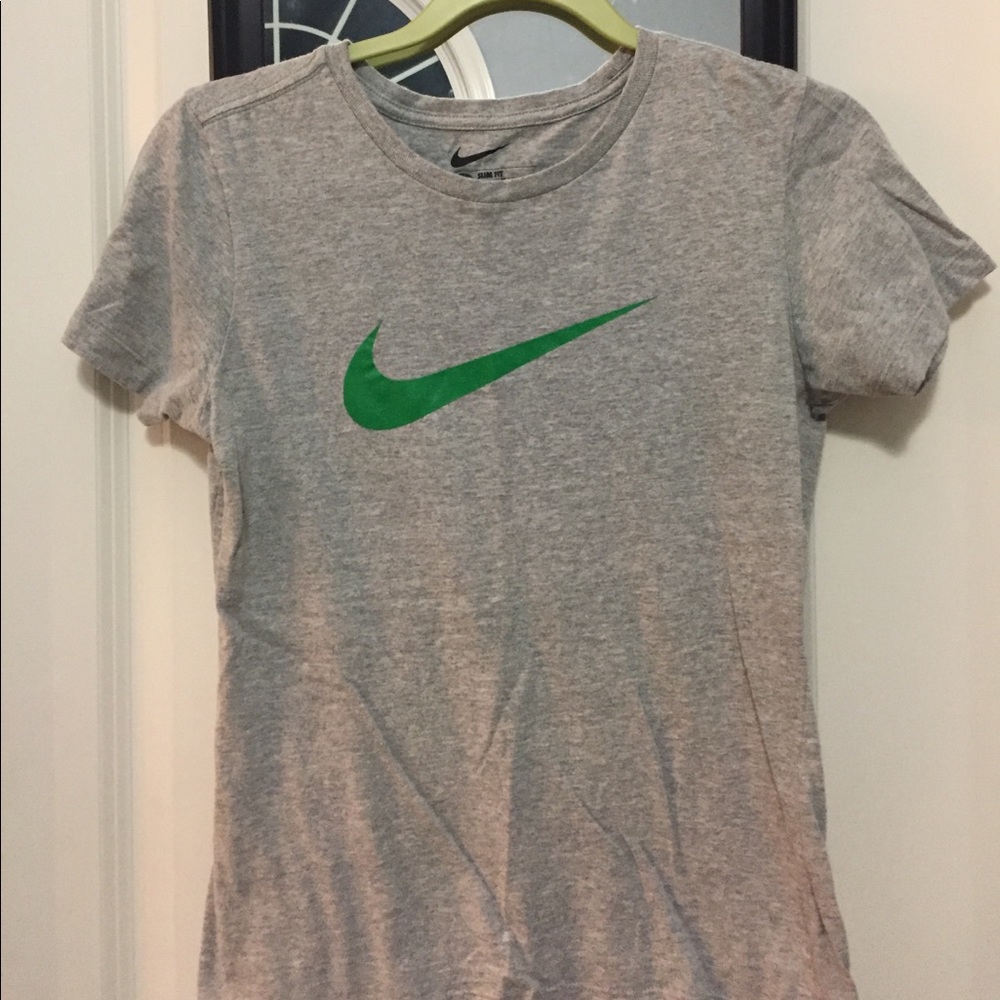 Nike tshirt
