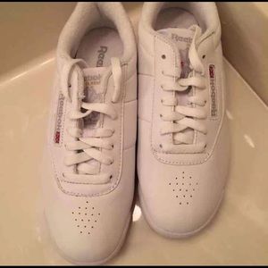 NWT Reebok Classic Size 7