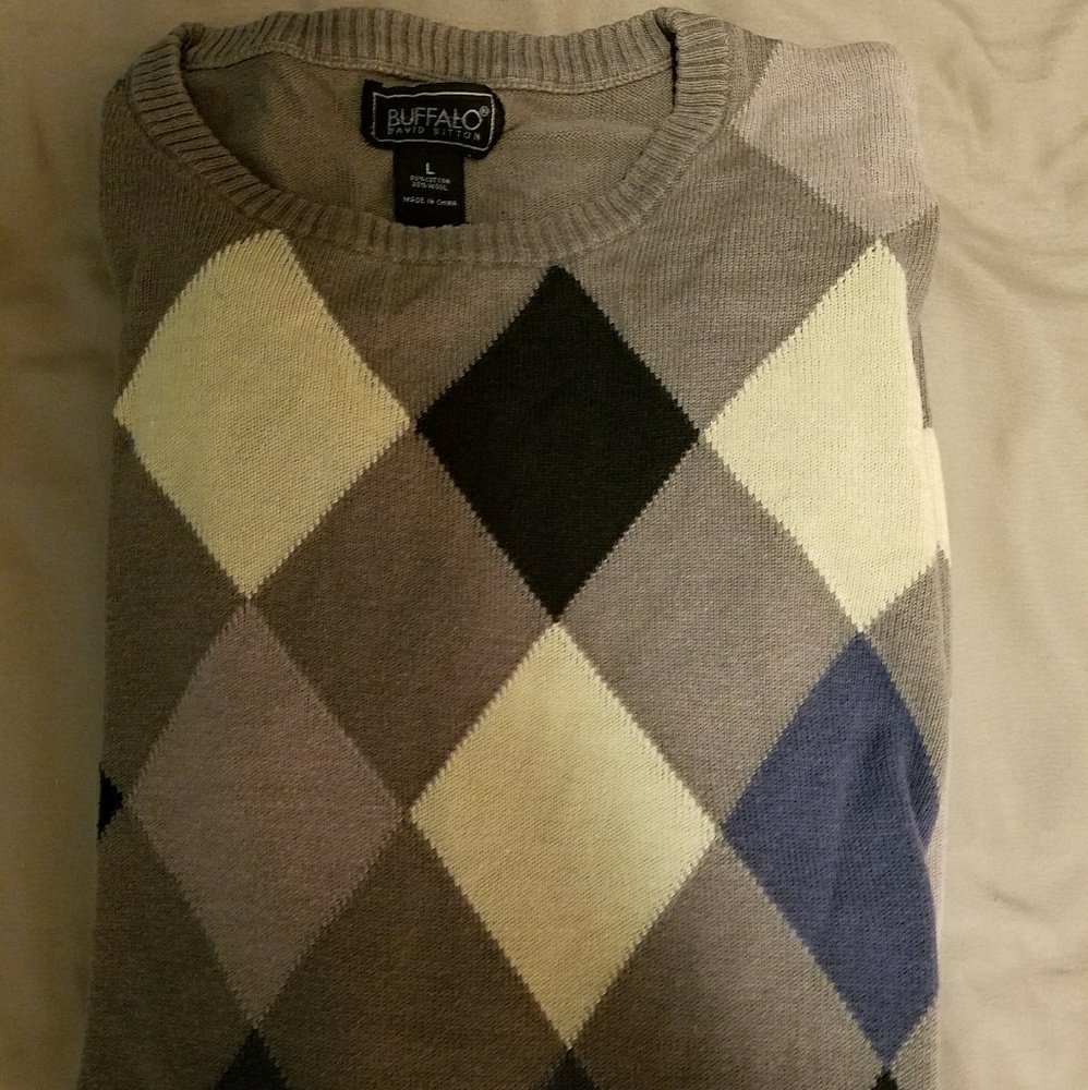 Men's diamond pattern crew neck sweater