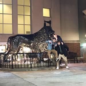 Meet your Posher, Sawyer