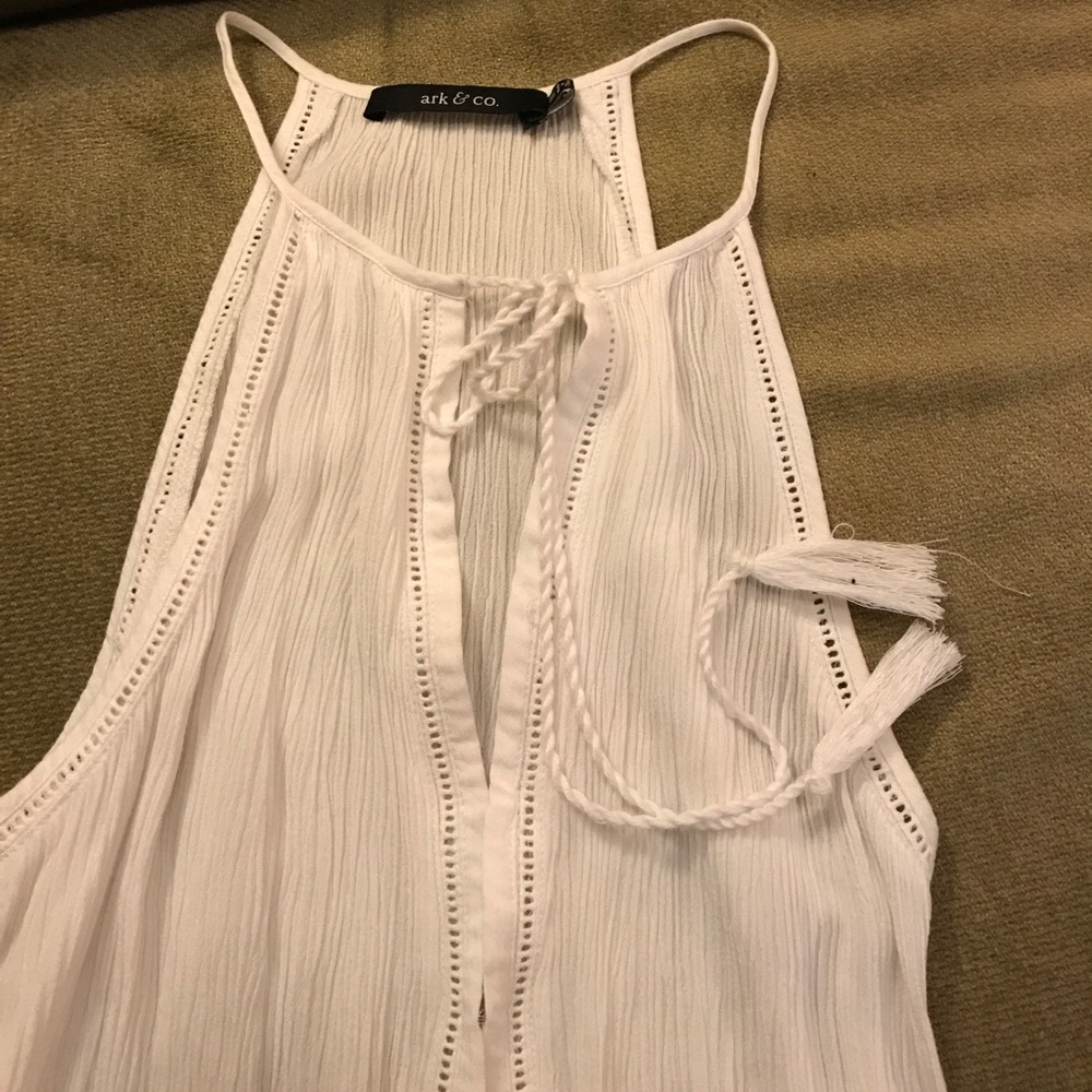 White nice tank top
