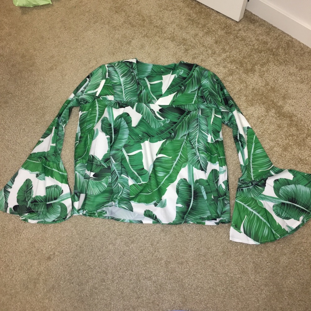 Palm leaf bell sleeve top