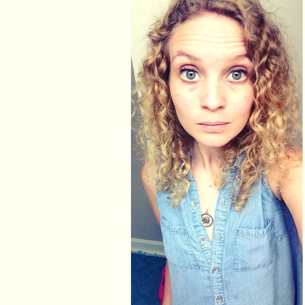 Meet your Posher, Emily