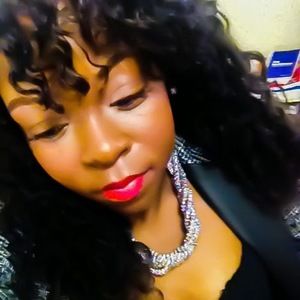 Meet your Posher, Kelli