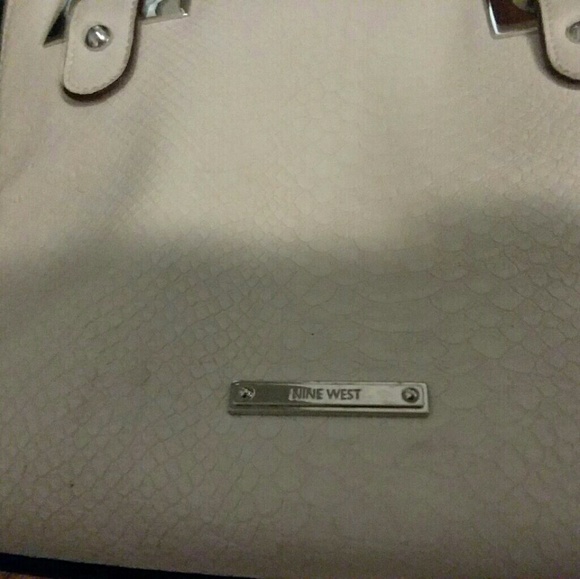 Nine west purse - Picture 2 of 3