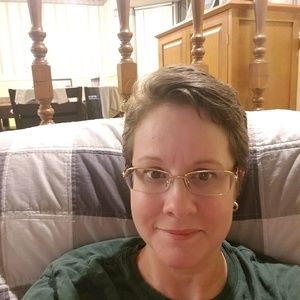 Meet your Posher, April