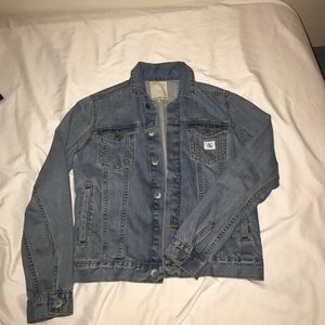 UOxCalvin Klein Light Wash Denim Jacket