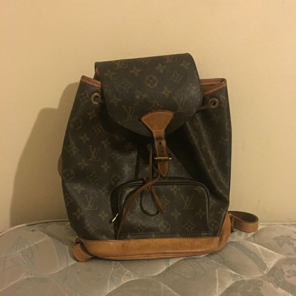 Louis vuttion backpack