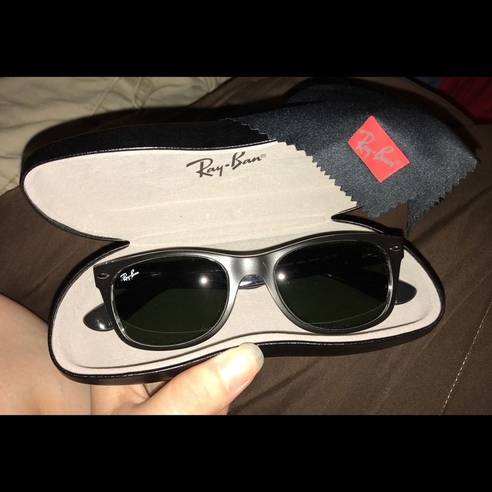 Brand new Ray bans