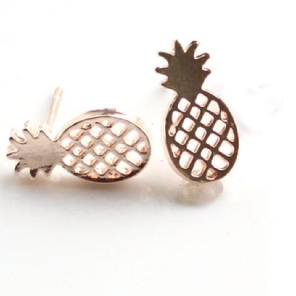 Gold Pineapple stud earrings