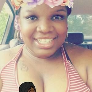 Meet your Posher, Lina