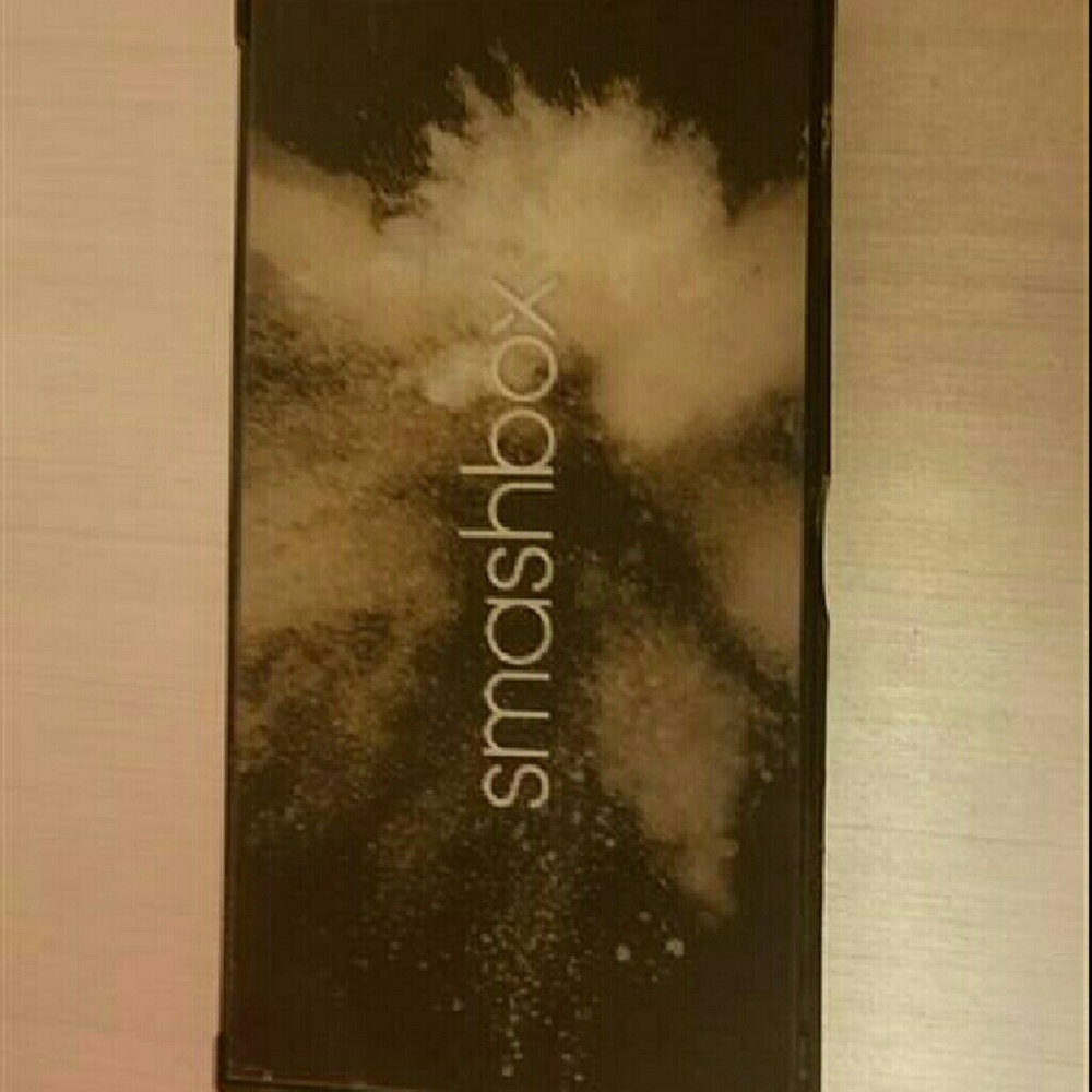 Smashbox cover shot: eye palette in smoky