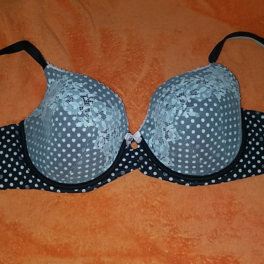 🖤VICTORIA'S SECRET BODY BY VICTORIA BRA 🖤