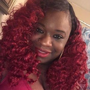 Meet your Posher, Tiara